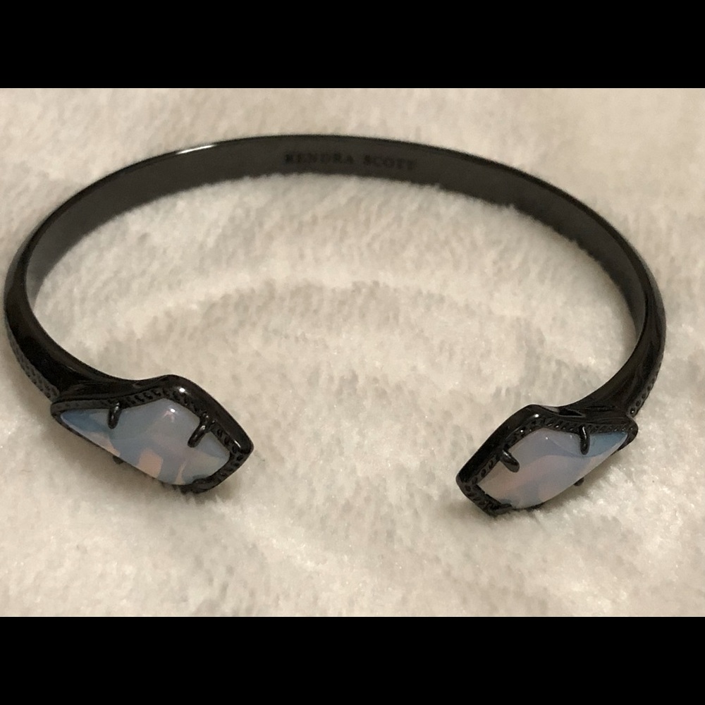 Kendra Scott bracelet w opalite stone